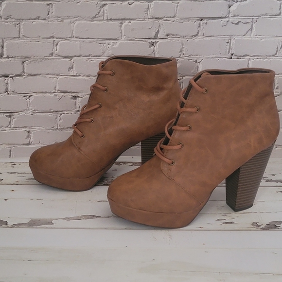 Candies Brown Ankle Boots - Size 8.5 - Picture 3 of 9